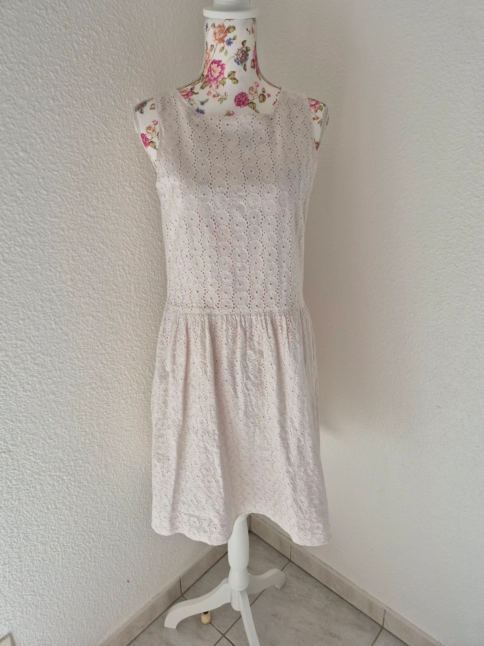 Robe blanche broderie anglaise Gémo T40 100% coton – style bohème, doublée, fermeture zippée